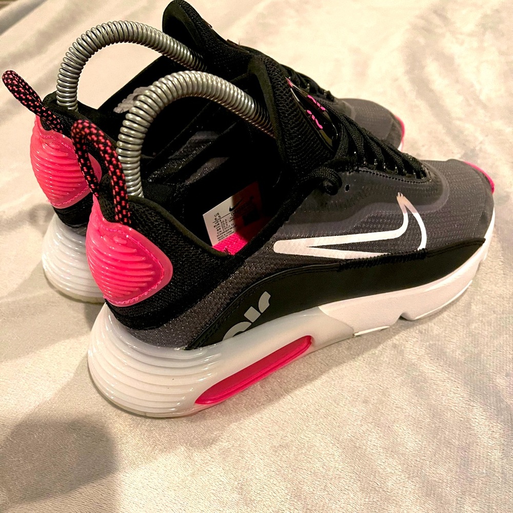 Nike Air Max - Picture 3 of 12